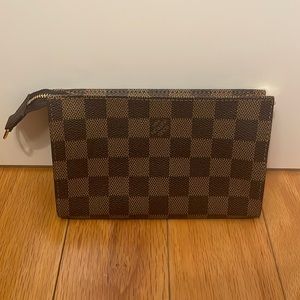 Authentic LV Louis Vuitton damier bucket bag pouch